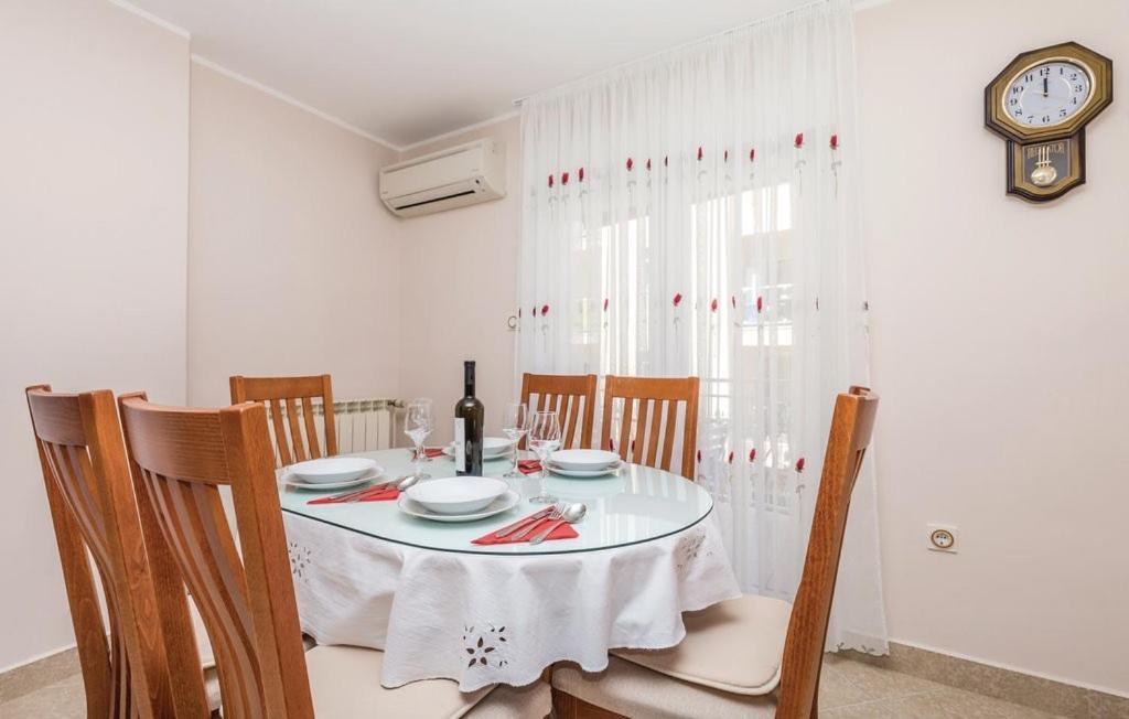 Апартаменти Apartman Viskovo-Opatija 4* Екстер'єр фото