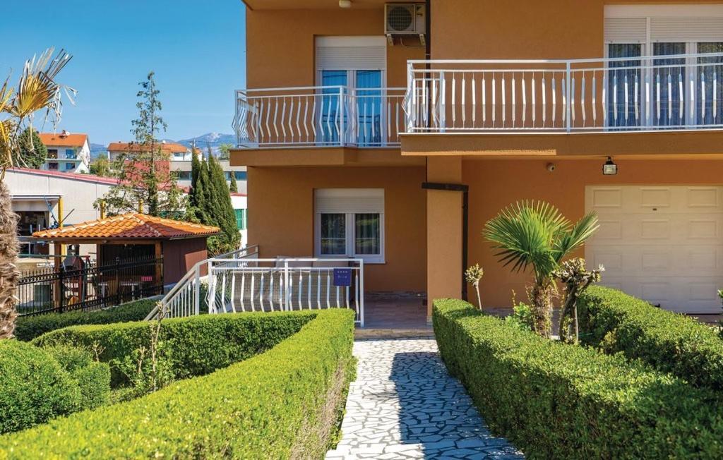 Апартаменти Apartman Viskovo-Opatija 4* Екстер'єр фото